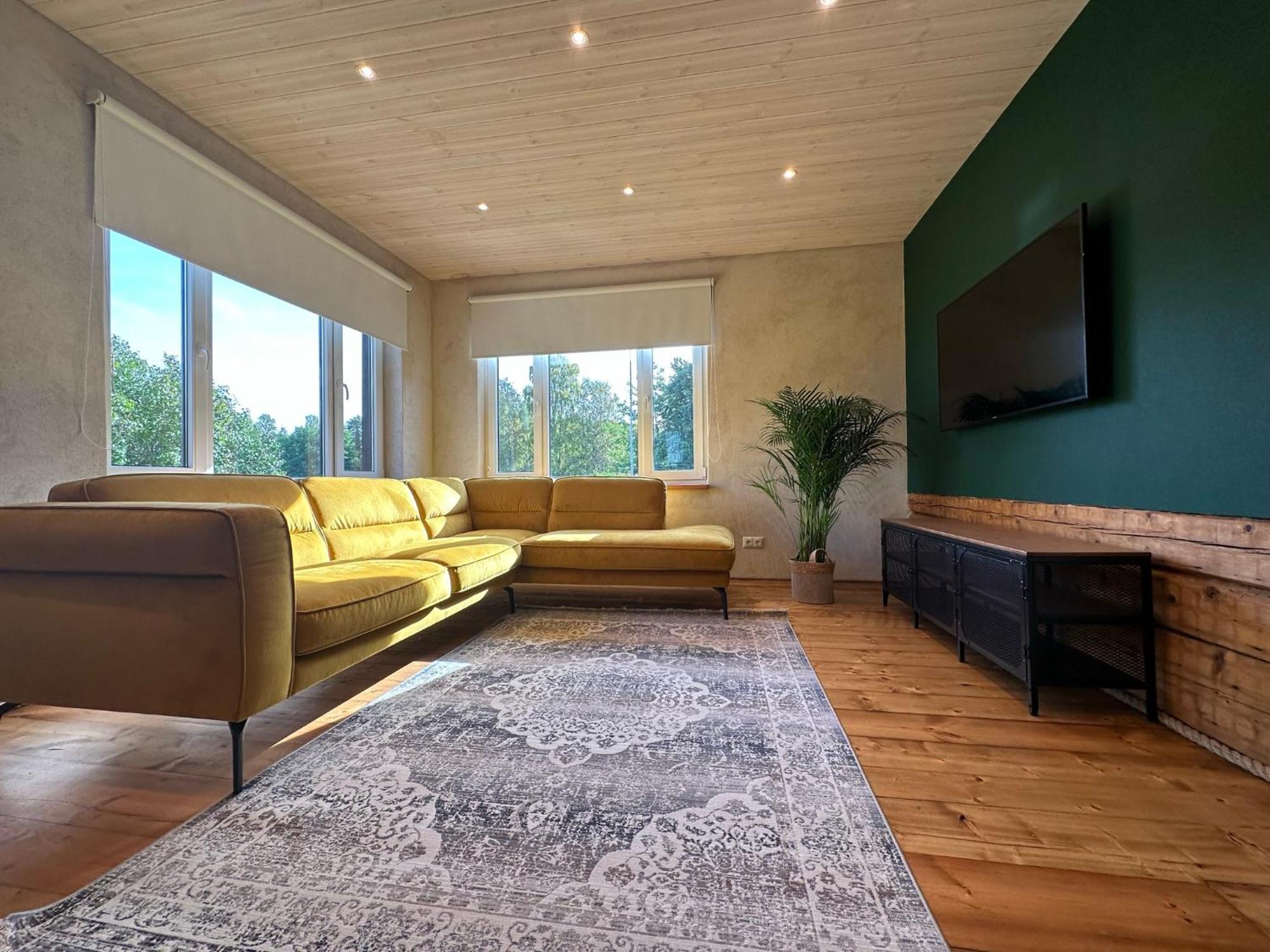 Magical Two Bedroom In Viljandi